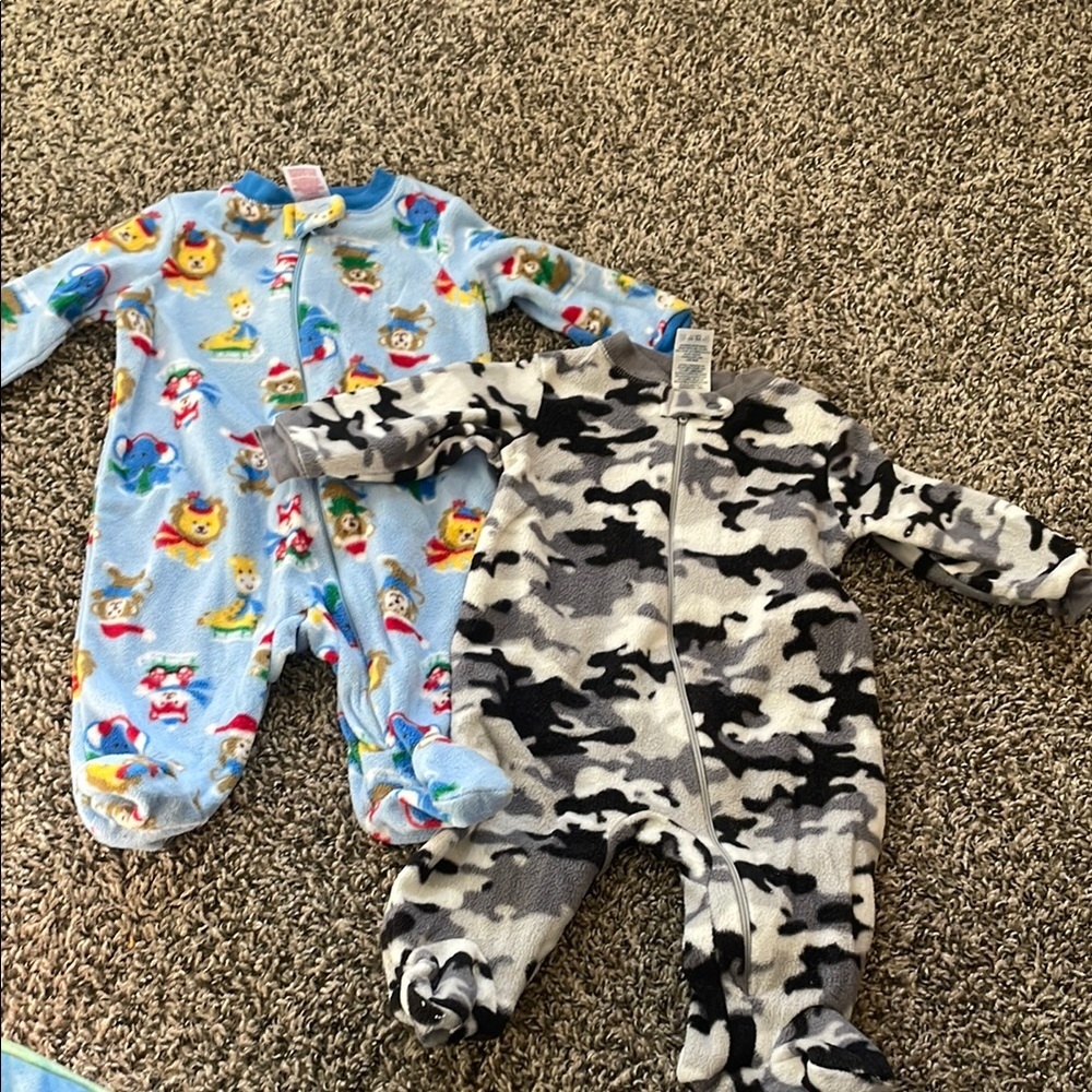 Garanimals Blue Winter Animals and Black Camouflage Baby Boy Fleece Footies